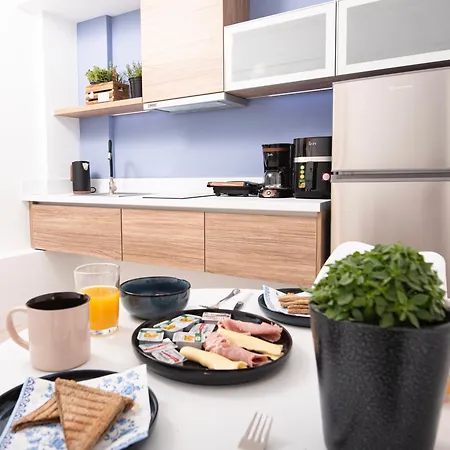 My Phos Boutique ניקיאנה