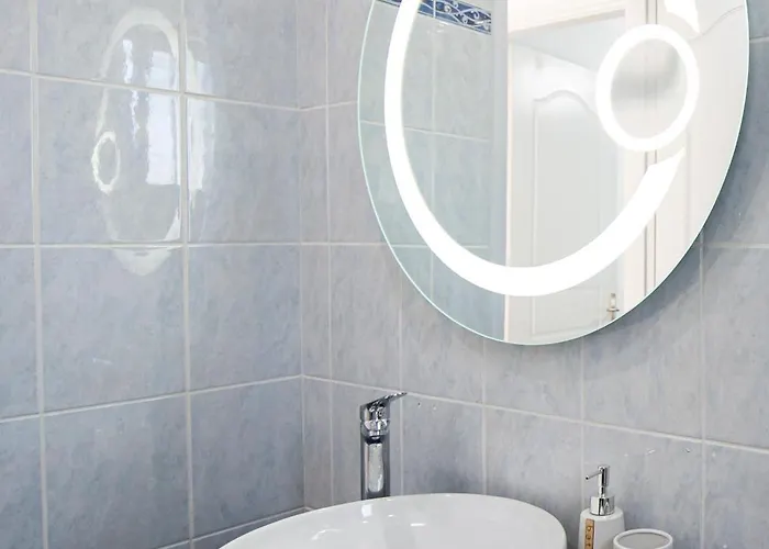 My Phos Boutique ניקיאנה